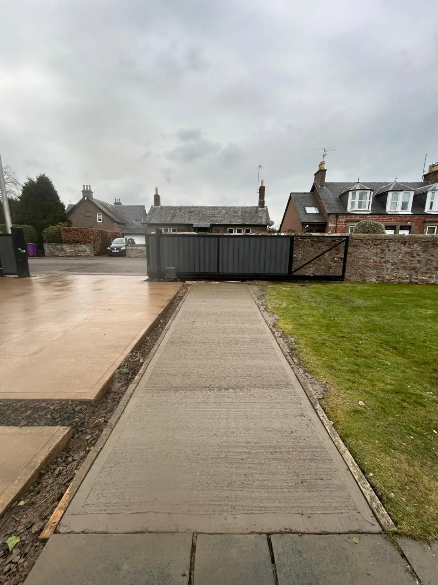 Finished cantilever sliding gate installation in Edzell near Forfar Angus by KLR Design