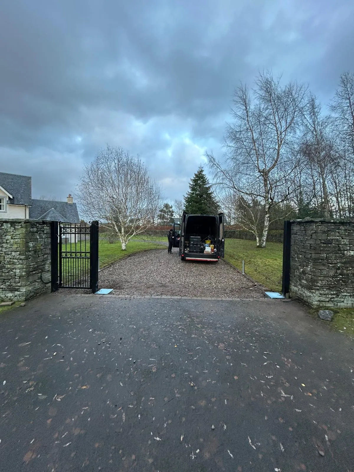 KLR Design installing automated swing gates and pedestrian gate in Tibbermore Perth