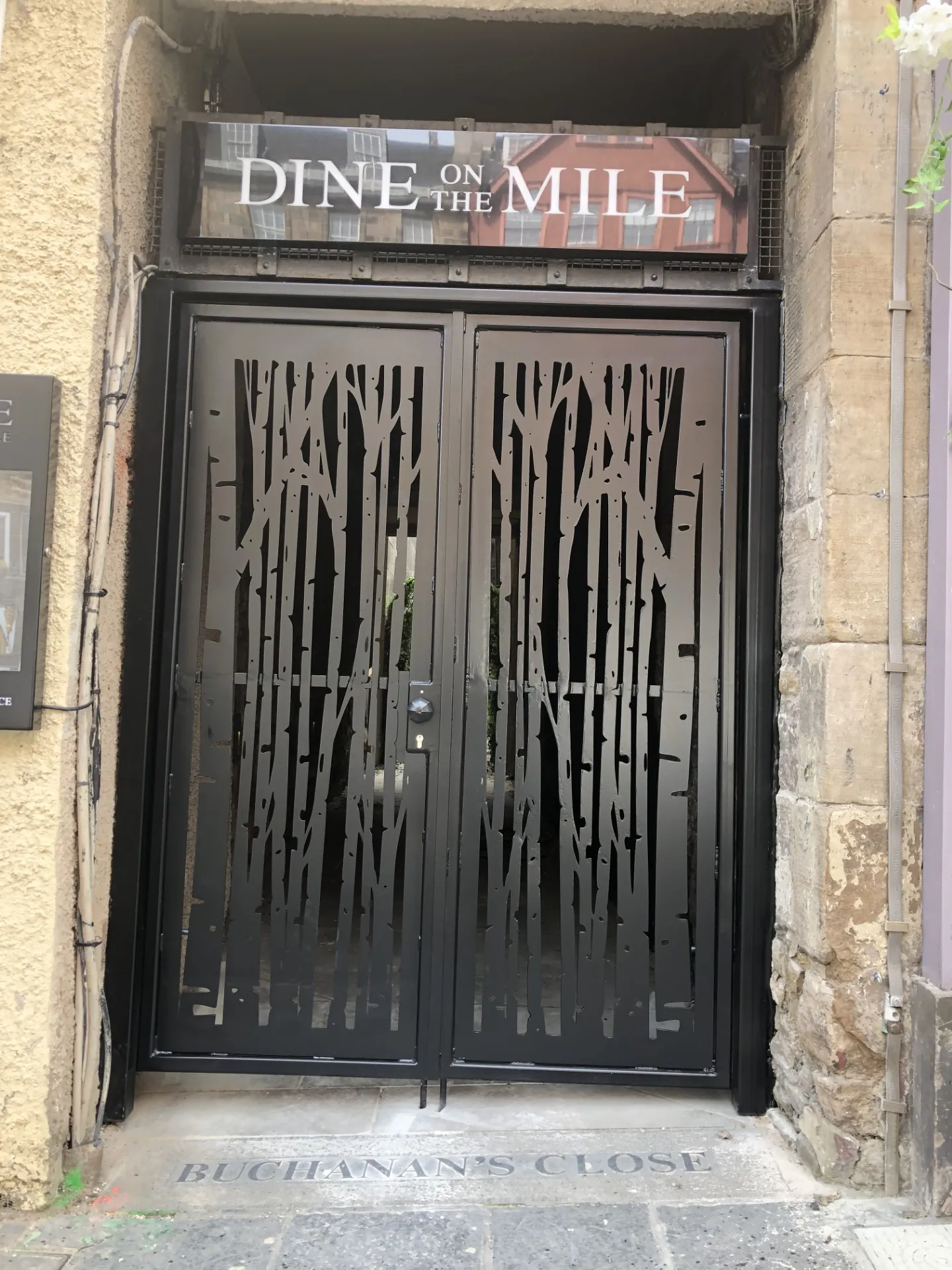 Radisson Blu — Dine On The Mile Custom Bespoke Gates - Edinburgh City Centre