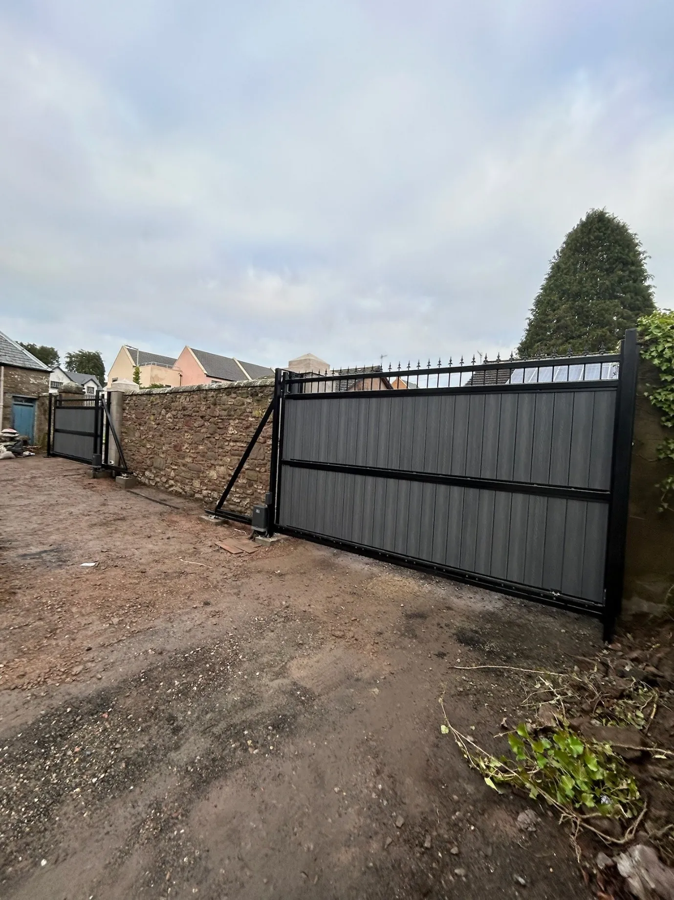 Cantilever Sliders (Inside) - Cantilever sliding gate by KLR Design in Scone, PH2